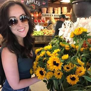 Meet your Posher, Vivi